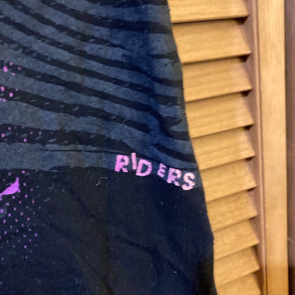 🟣 FOX Riders | V-Neck Short Sleeve Tee | XS - Picture 4 of 7